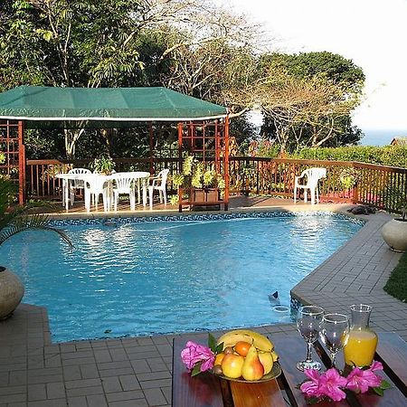 Mdoni House Guest Lodge Port Shepstone Eksteriør billede